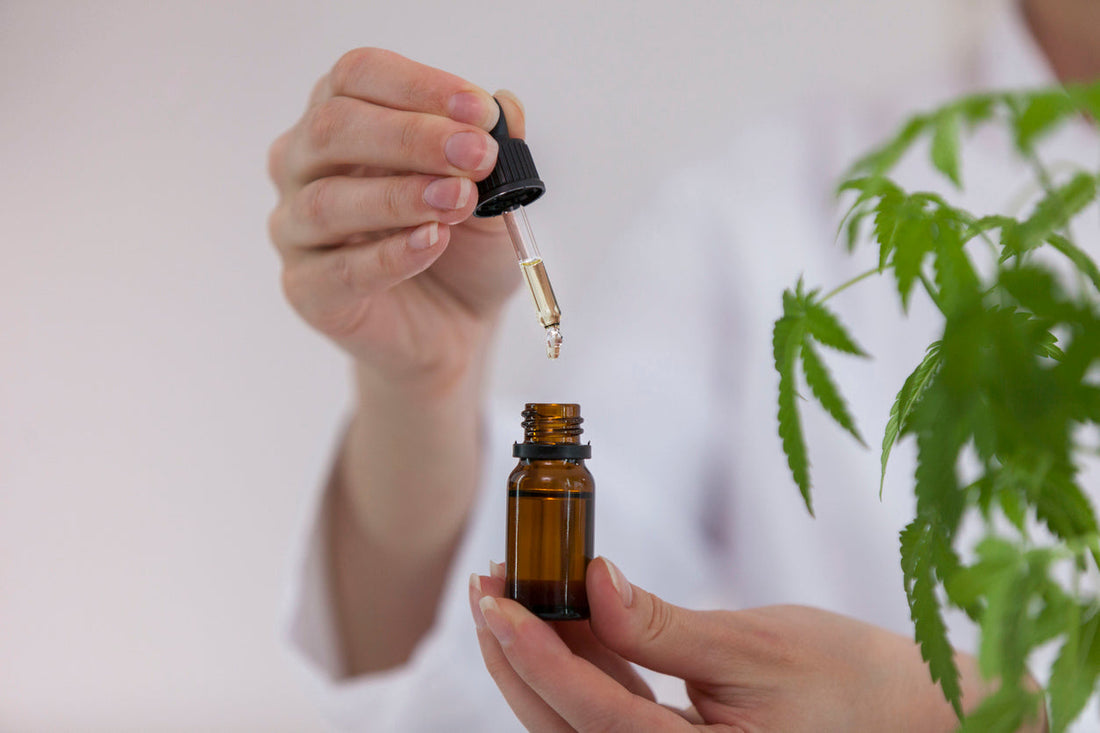 Which is better, essential oils or fragrance oils?