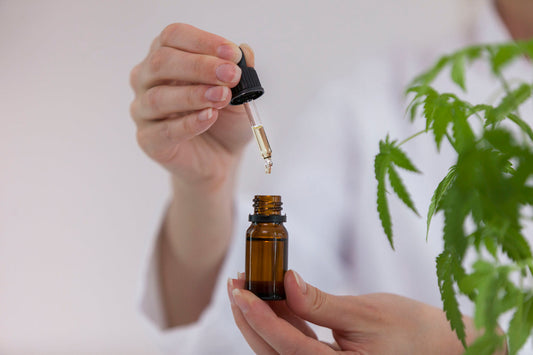 Which is better, essential oils or fragrance oils?