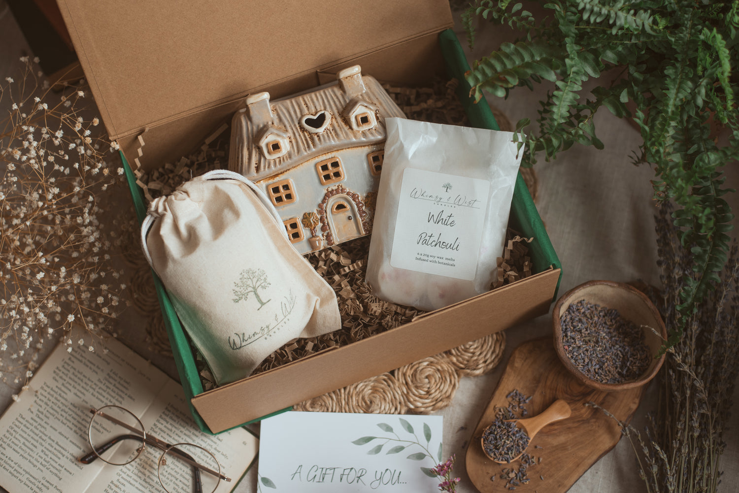 Soy Candle & Wax Melt Gifts in Plastic Free, Sustainable Packaging. Eco Friendly Gifting