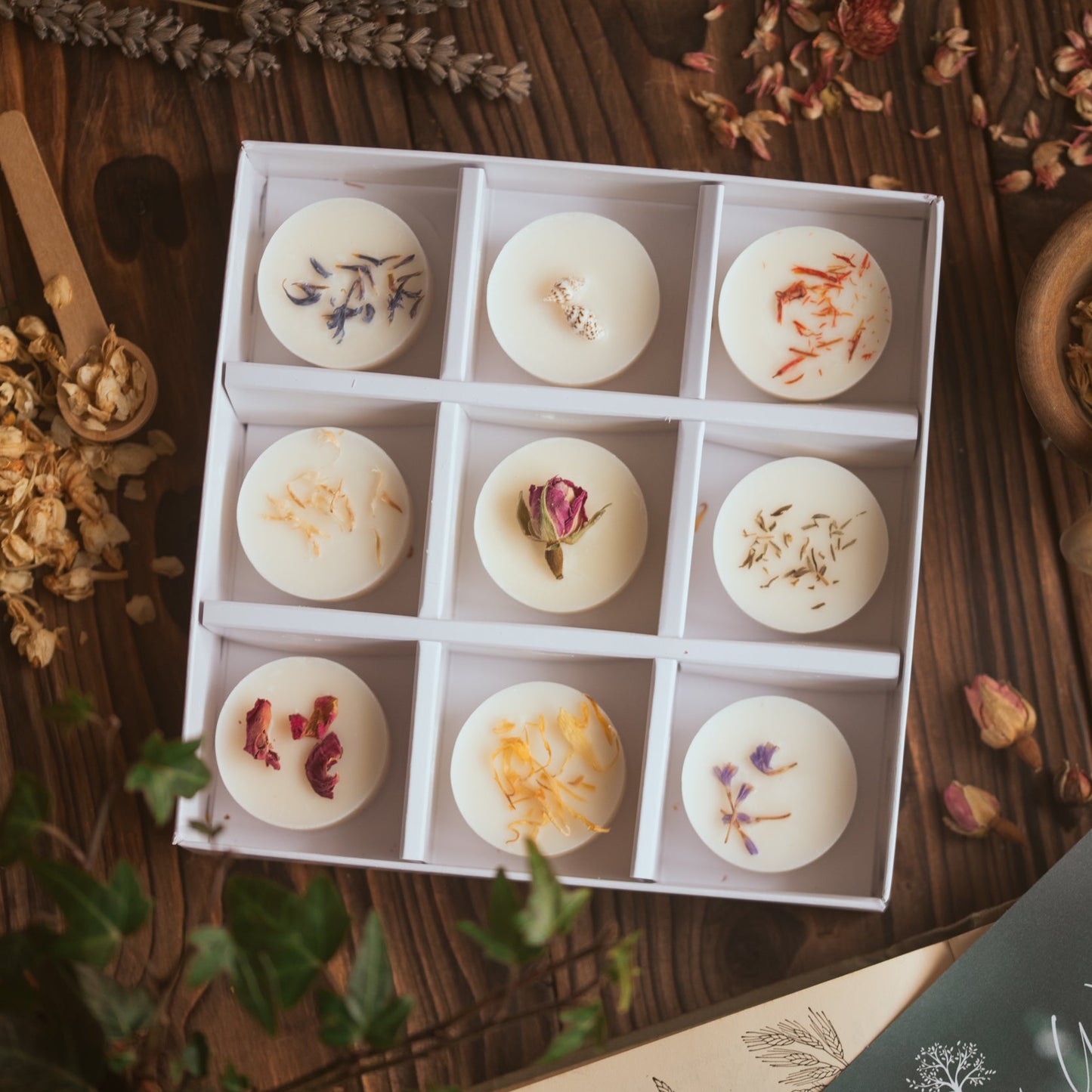 Box of 9 wax melts, hand decorated in botanicals