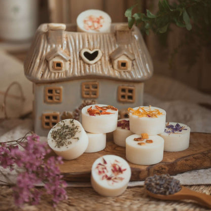 Scent Discovery Set - box of 9 soy wax melts infused with botanicals