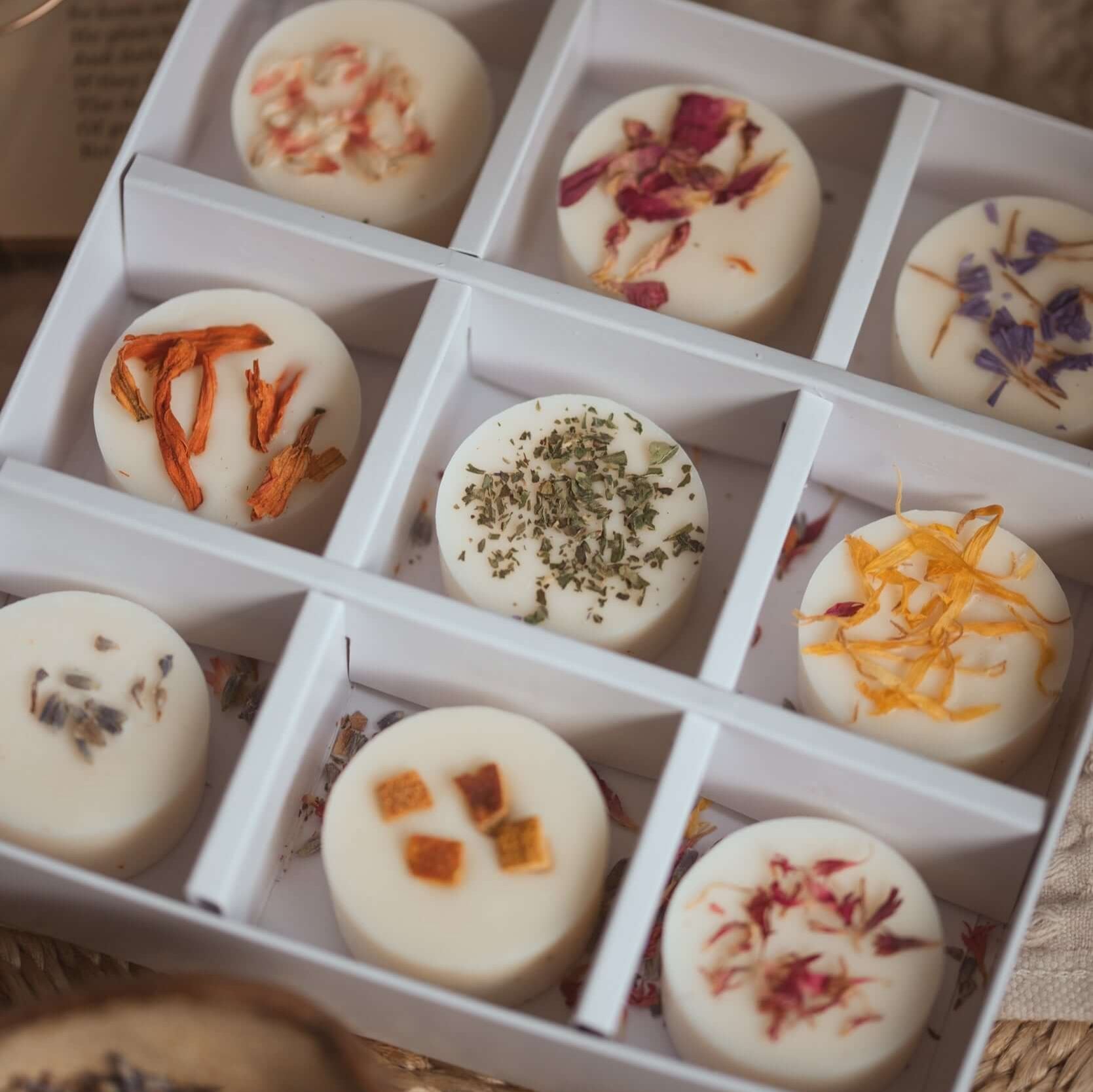 Scent Discovery Set - box of 9 soy wax melts infused with botanicals